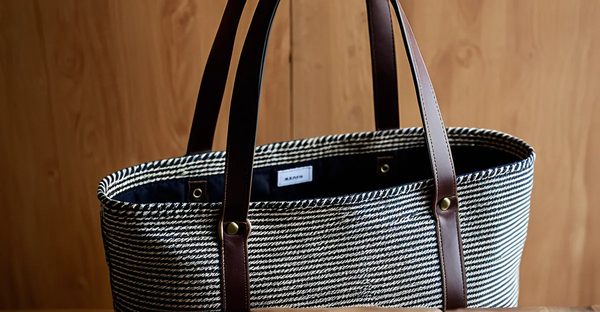 Sac fourre-tout artisanal : l'élégance polyvalente et pratique